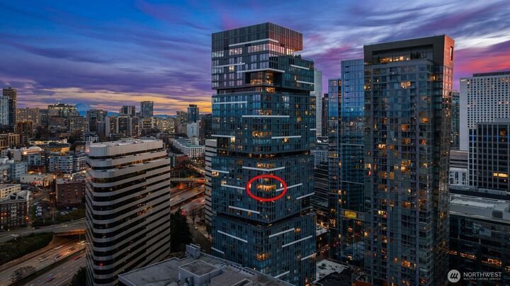 Condo in Seattle, Washington, United States 2 - 18615001