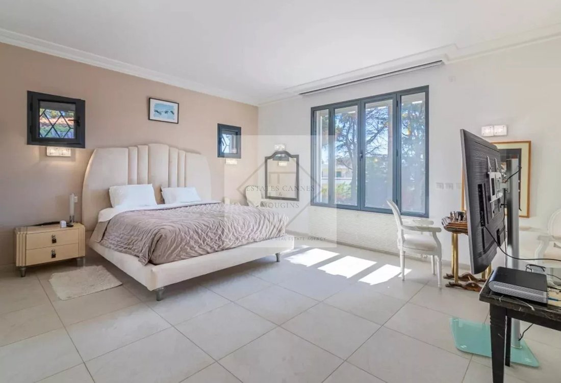 Villa in Cannes, Provence-Alpes-Côte d'Azur, France 4 - 14846120
