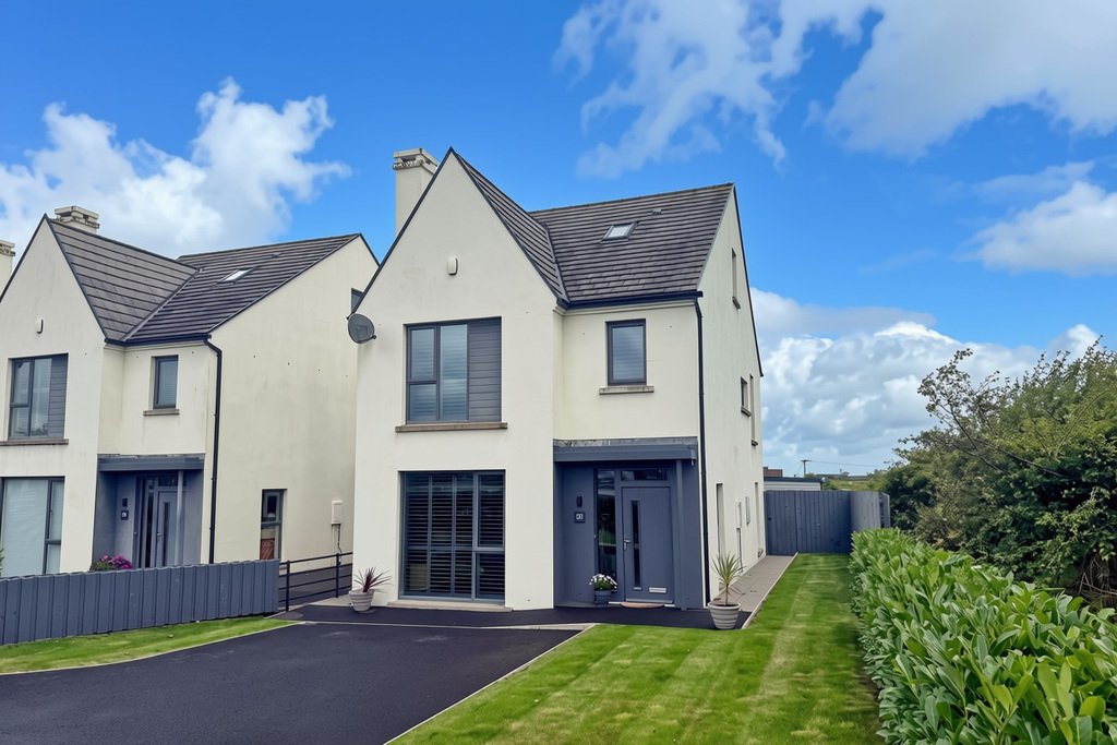 House in Portstewart, Causeway Coast and Glens District, Northern Ireland 1 - 18610285