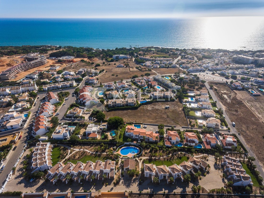 Townhouse in Guia, Algarve, Portugal 2 - 16715385