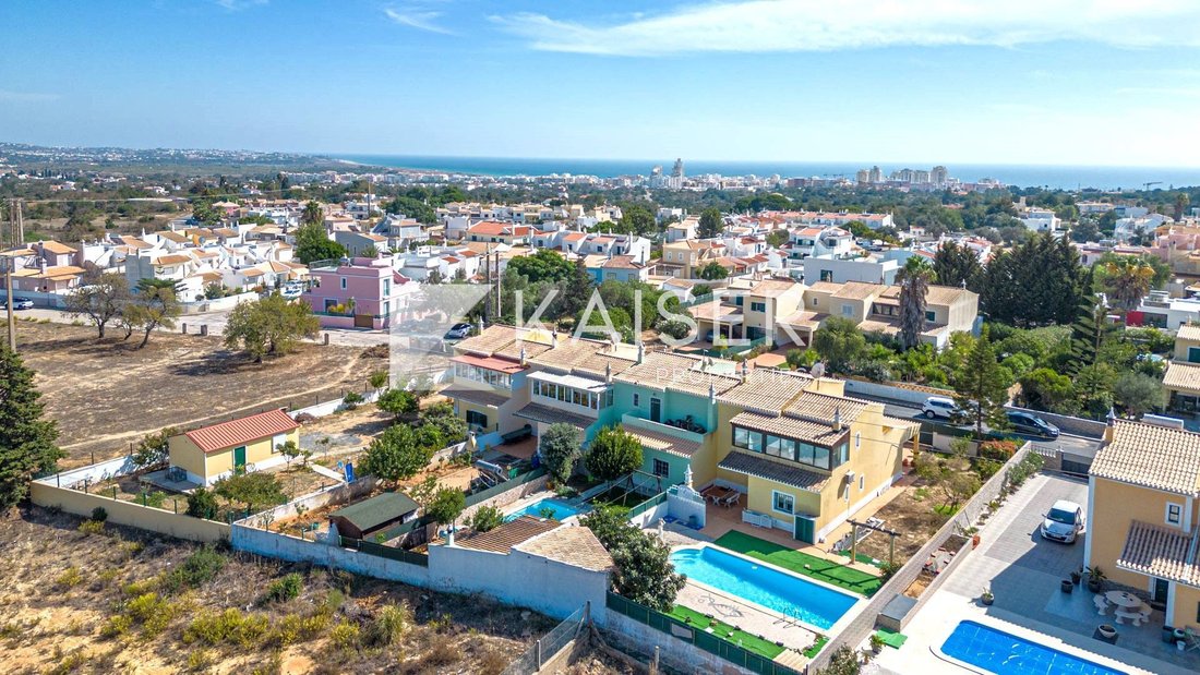 Townhouse in Armacao de Pera, Algarve, Portugal 2 - 13365522