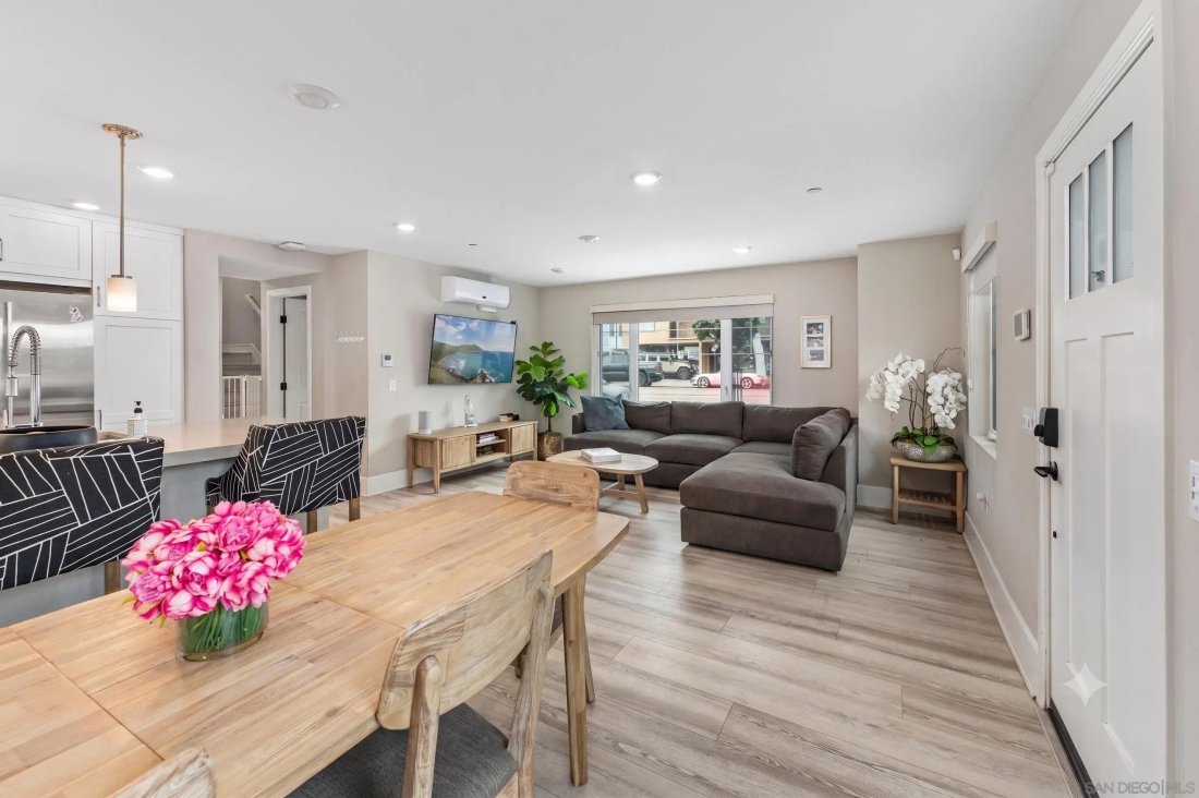 Condo in San Diego, California, United States 5 - 18613079