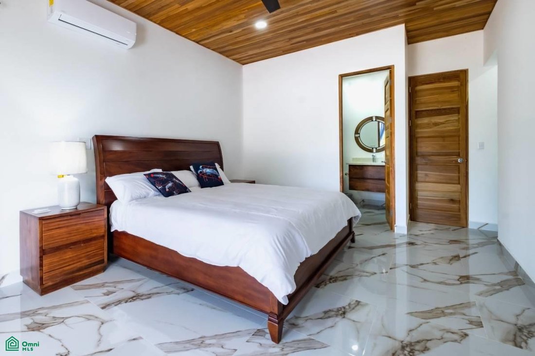Casa en Quebrada Amarilla, Provincia de Puntarenas, Costa Rica 1 - 17729113