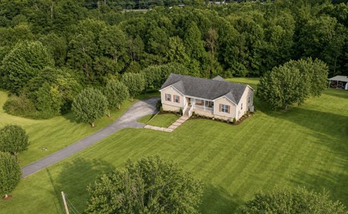 House in Hohenwald, Tennessee, United States 1