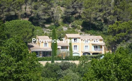 House in Beaumes-de-Venise, Provence-Alpes-Côte d'Azur, France 1