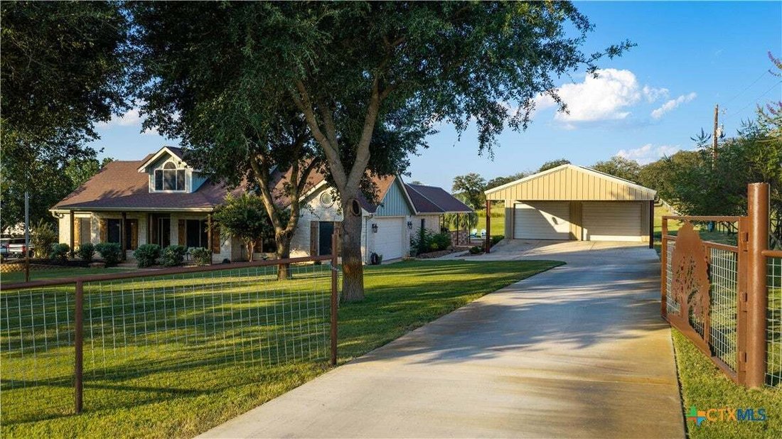 House in La Vernia, Texas, United States 2 - 18612019