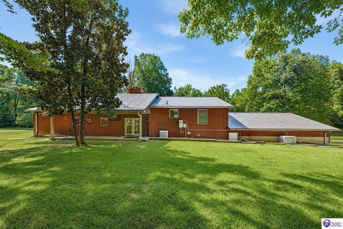Farm Ranch in Elizabethtown, Kentucky, United States 2 - 18613058