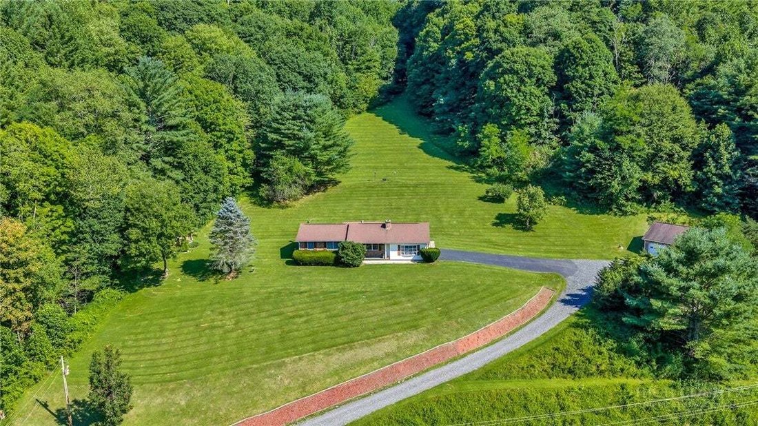 House in Creston, North Carolina, United States 3 - 18609023