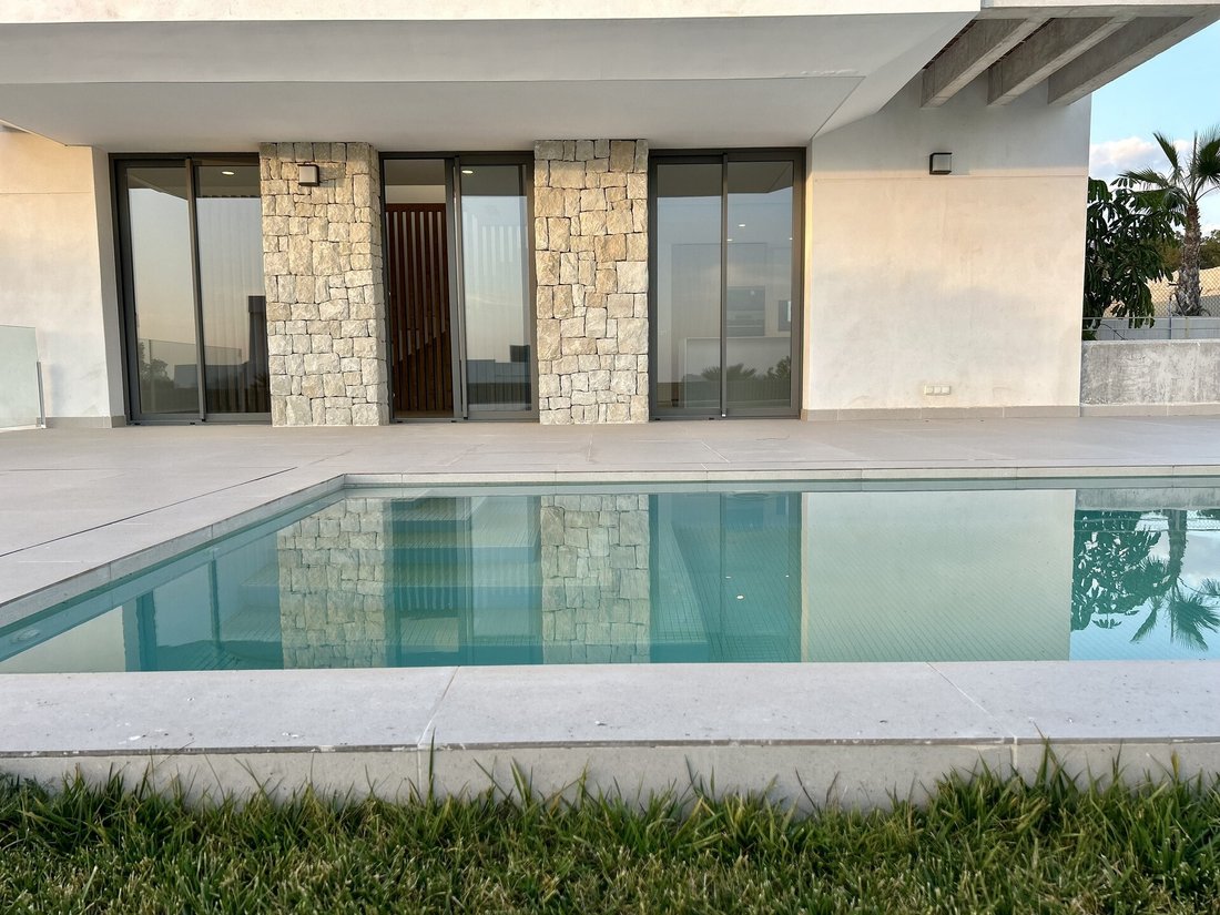 Villa in Finestrat, Valencian Community, Spain 2 - 18609276