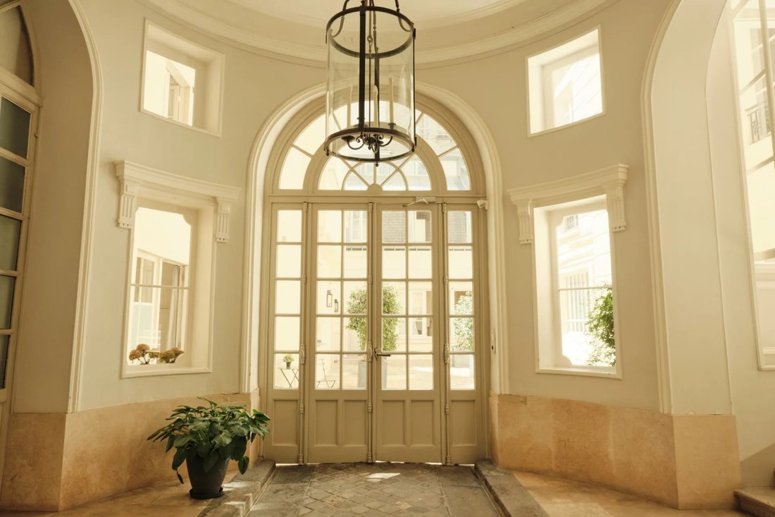 Apartment in Saint Thomas d'Aquin, Paris 7e Arrondissement, Paris 2 - 18610617