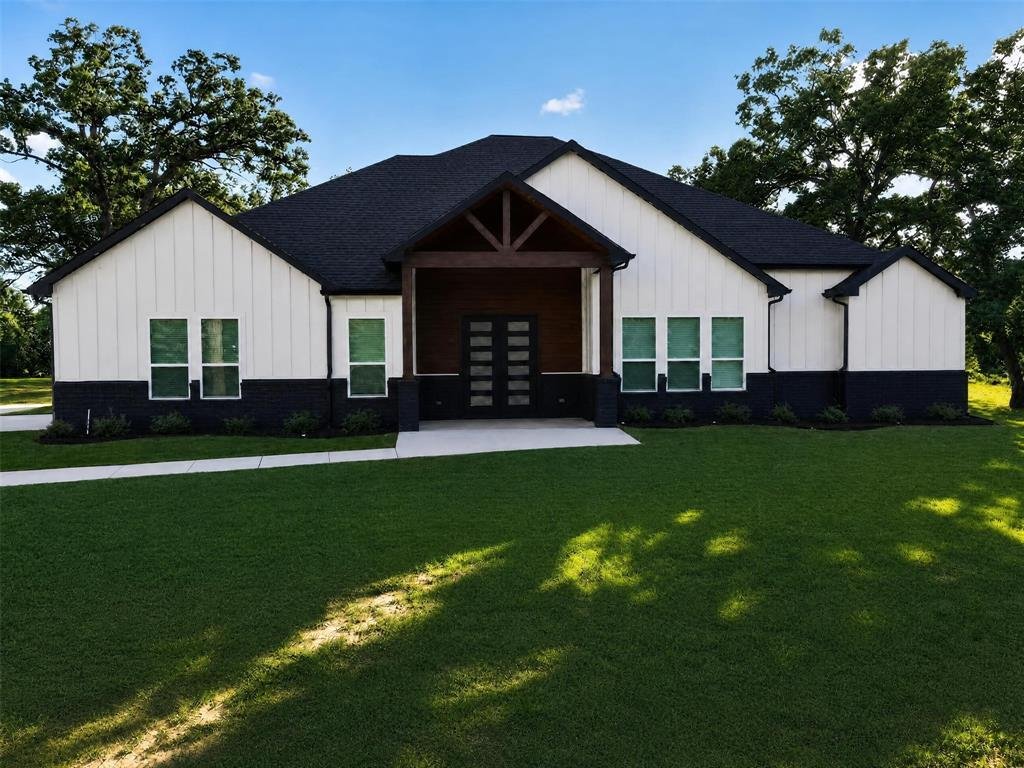 House in Corsicana, Texas, United States 1 - 18610078