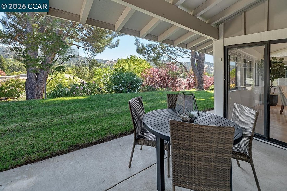 Condo in Walnut Creek, California, United States 1 - 18610008