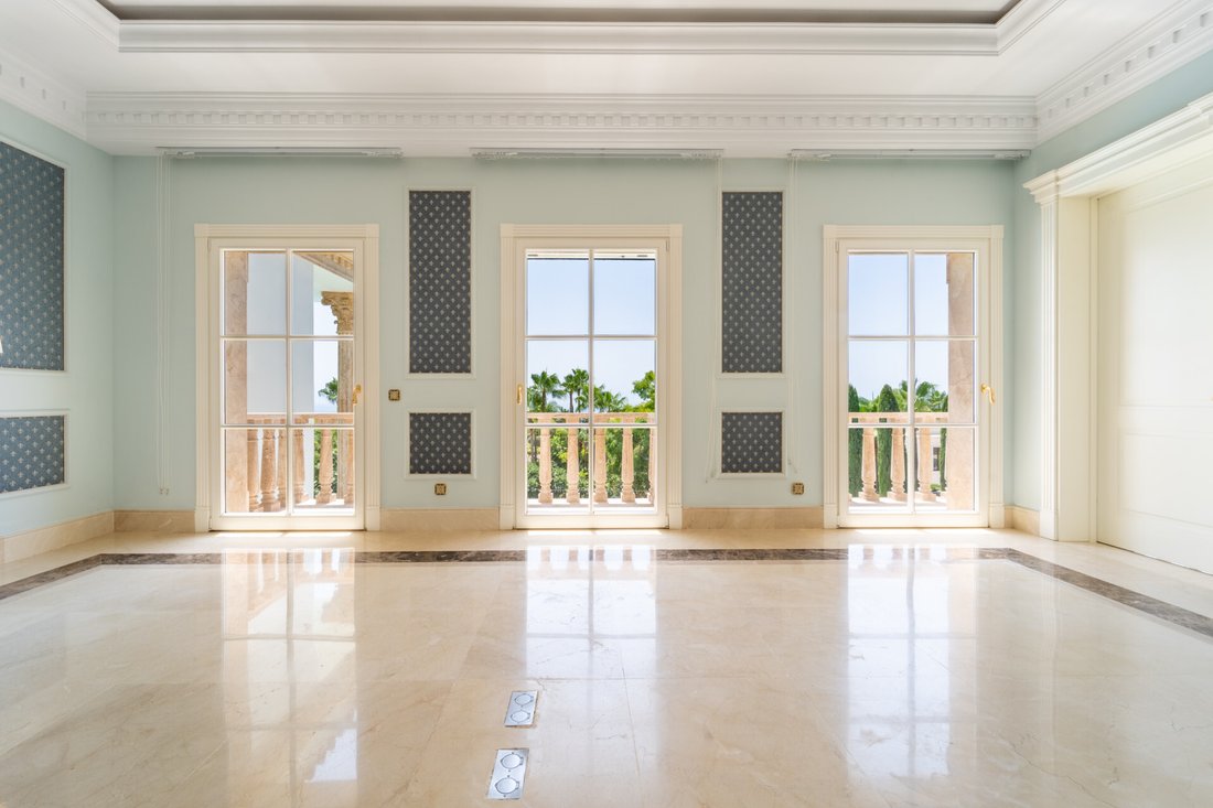 Villa in Sierra Blanca, Marbella, Spain 4 - 18610459