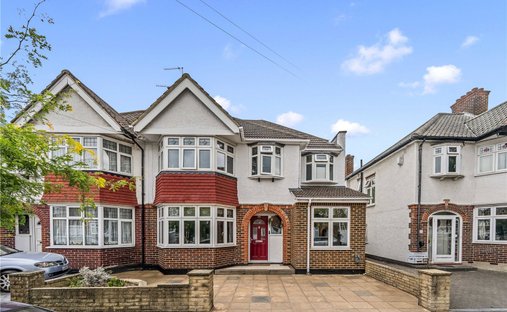 House in Whitton, Richmond Upon Thames, England 1
