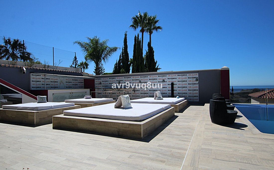 Villa in Elviria-Cabopino, Marbella, Spain 5 - 12295840