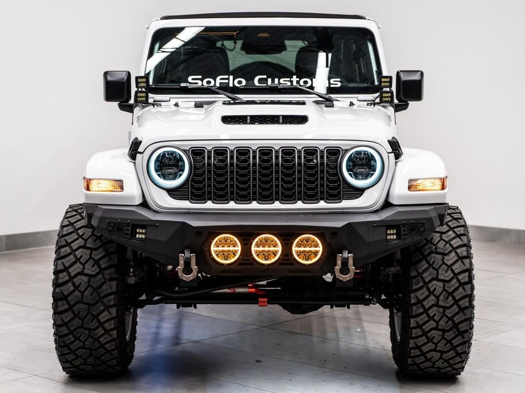 Jeep Wrangler 4X4 in Fort Lauderdale, FL, United States 2 - 18610683