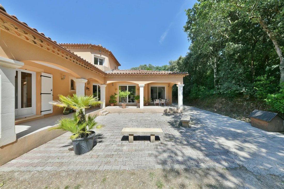 House in Uzès, Occitania, France 5 - 18610893