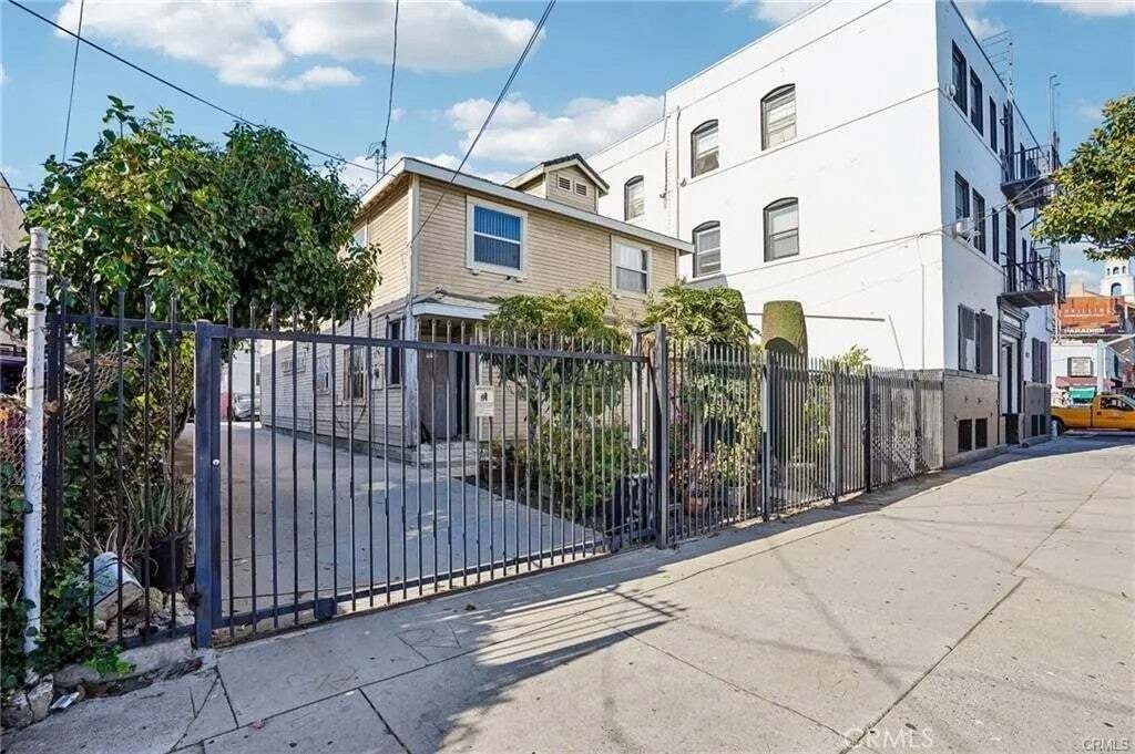 Townhouse in Los Angeles, California, United States 2 - 18615623