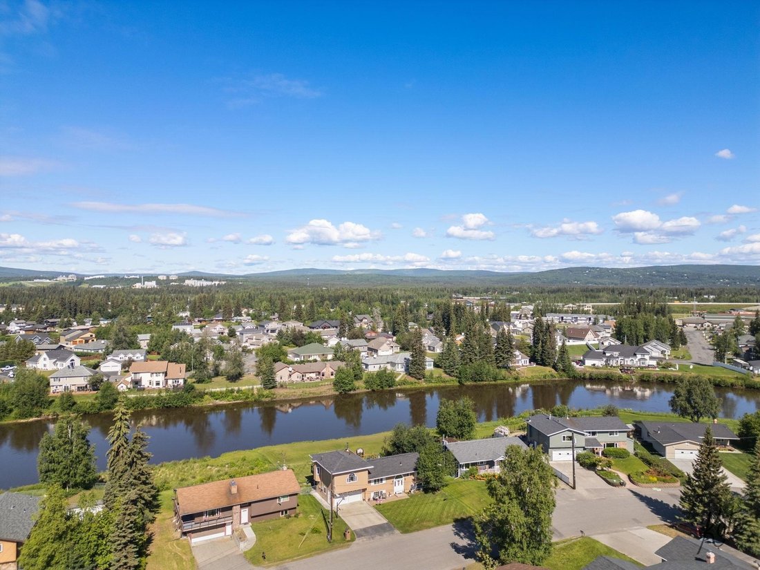 Fairbanks, Alaska, United States 4 - 18611251