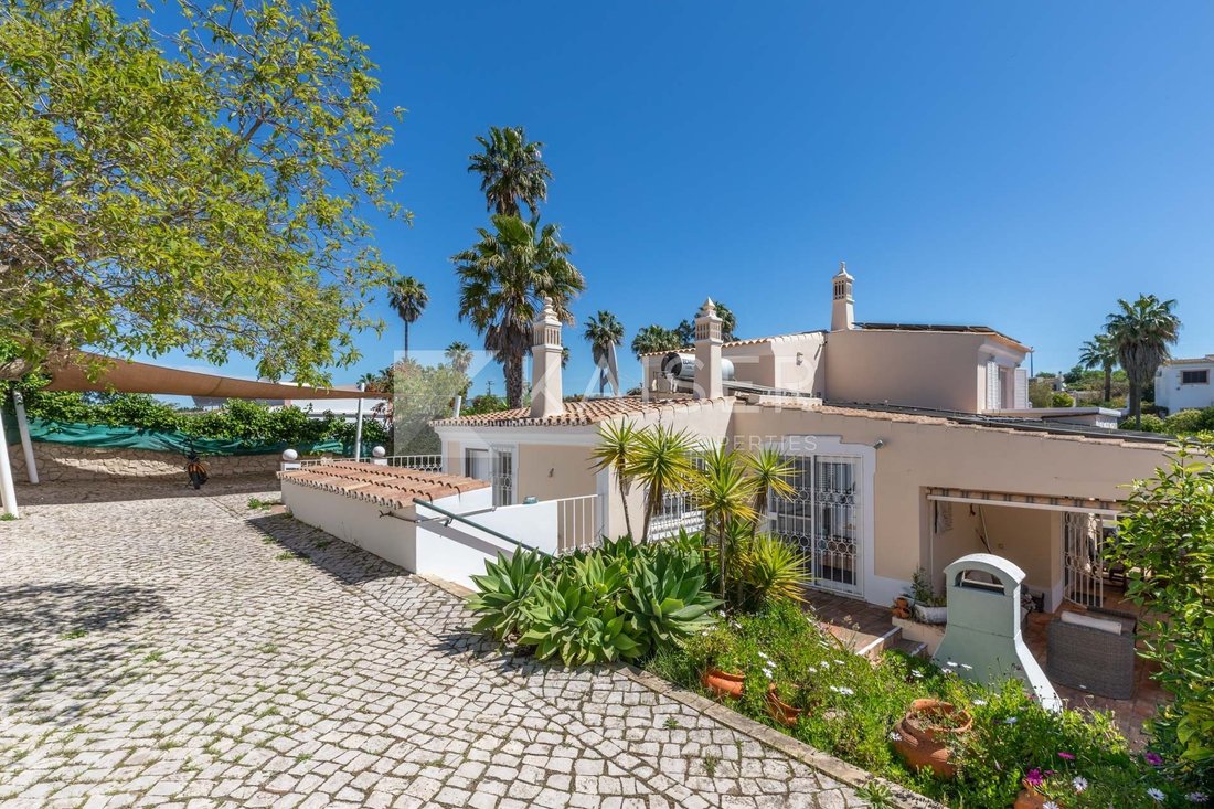 Villa in Guia, Algarve, Portugal 4 - 17703615