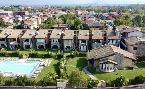 House in Rivoltella, Desenzano del Garda, Lombardy 1