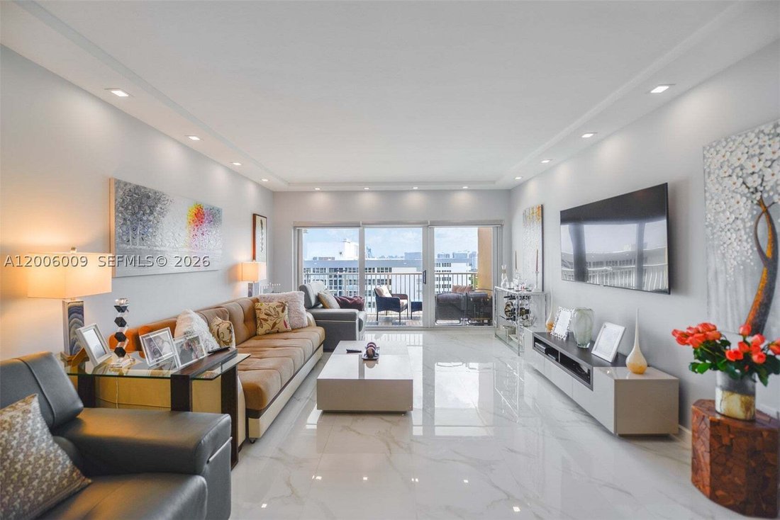 Condo in Hallandale Beach, Florida, United States 5 - 17738055