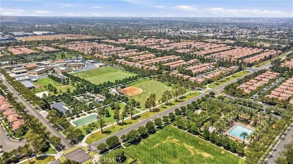 House in Irvine, California, United States 3 - 18610102