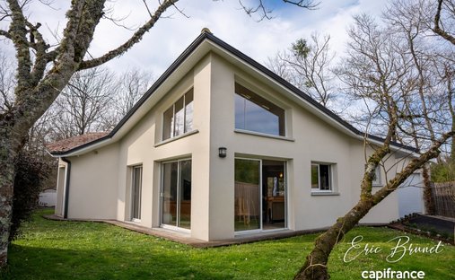 House in Mios, Nouvelle-Aquitaine, France 1