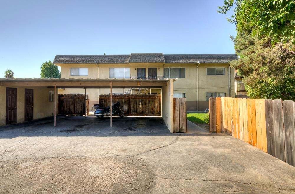 Fresno, California, United States 4 - 18612653