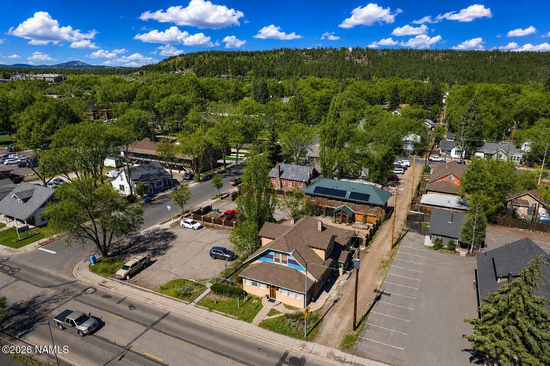 Flagstaff, Arizona, United States 4 - 18599571