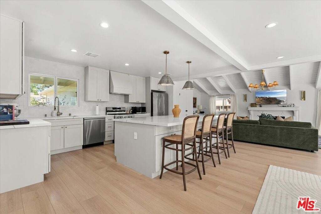 House in Los Angeles, California, United States 3 - 18611826