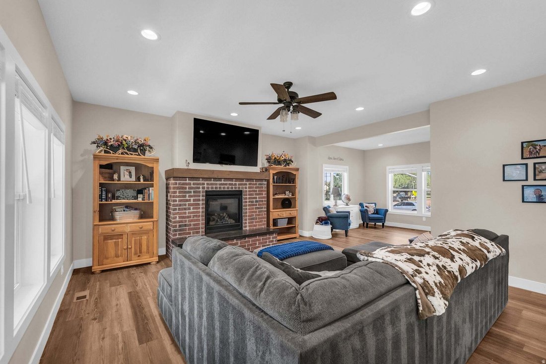 House in Centerville, Utah, United States 4 - 18600537