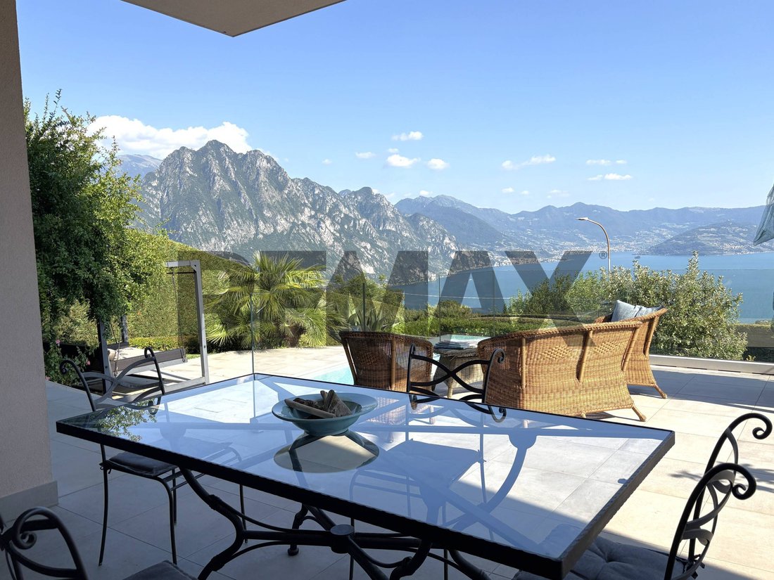 Villa in Solto Collina, Lombardy, Italy 5 - 18614685