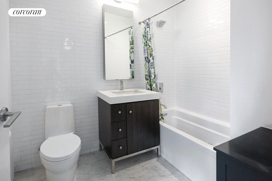 Condo in New York, New York, United States 5 - 17895316