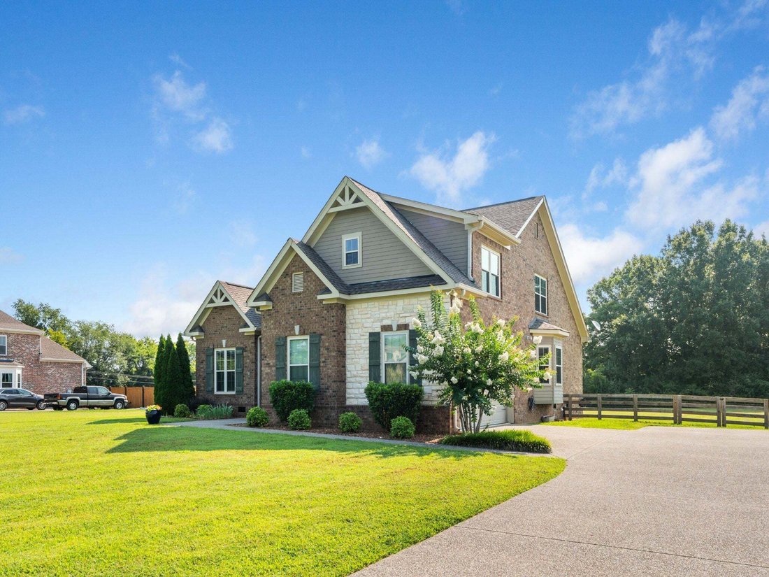 House in Columbia, Tennessee, United States 2 - 18609892