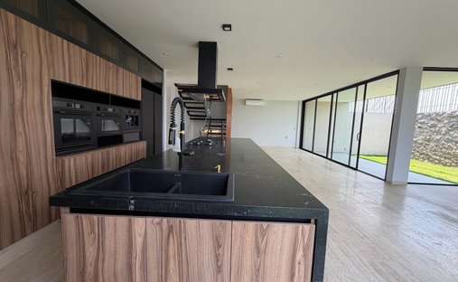 House in Santiago de Querétaro, Querétaro, Mexico 1