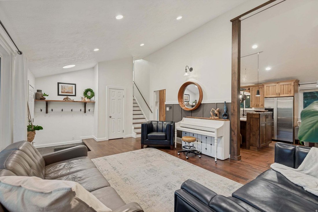 House in Sandy, Utah, United States 4 - 18615416