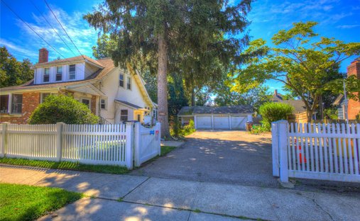 House in Hicksville, New York, United States 1