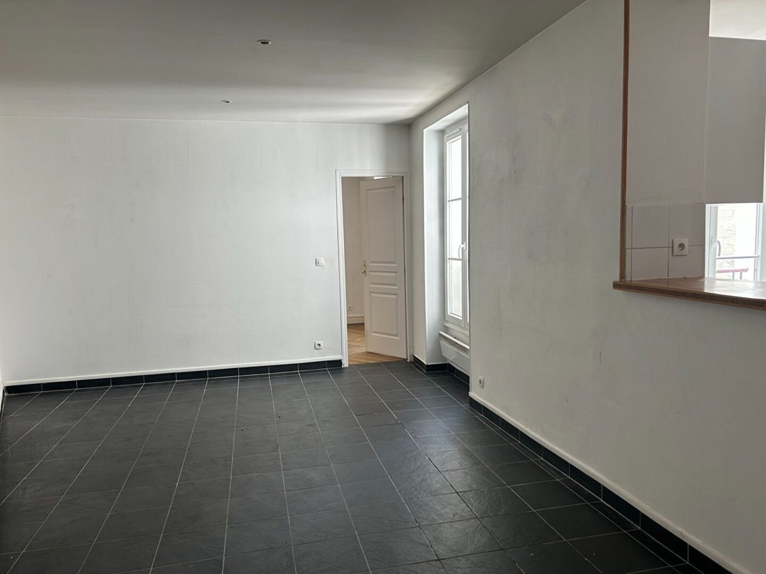 Apartment in Palais Royal, Paris 1er Arrondissement, Paris 3 - 18615489