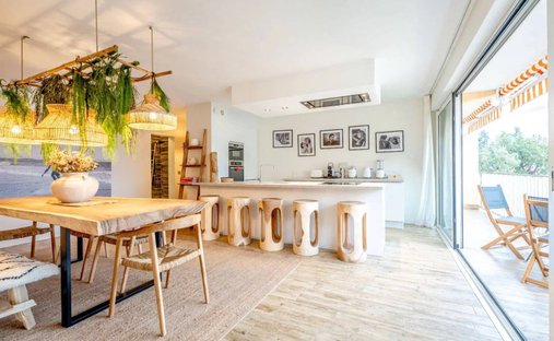 Apartment in Zone Est Diffuse, Saint-Tropez, France 1