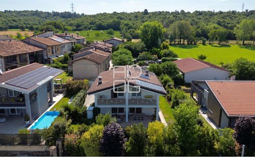 Villa in Esenta, Lonato del Garda, Lombardy 1
