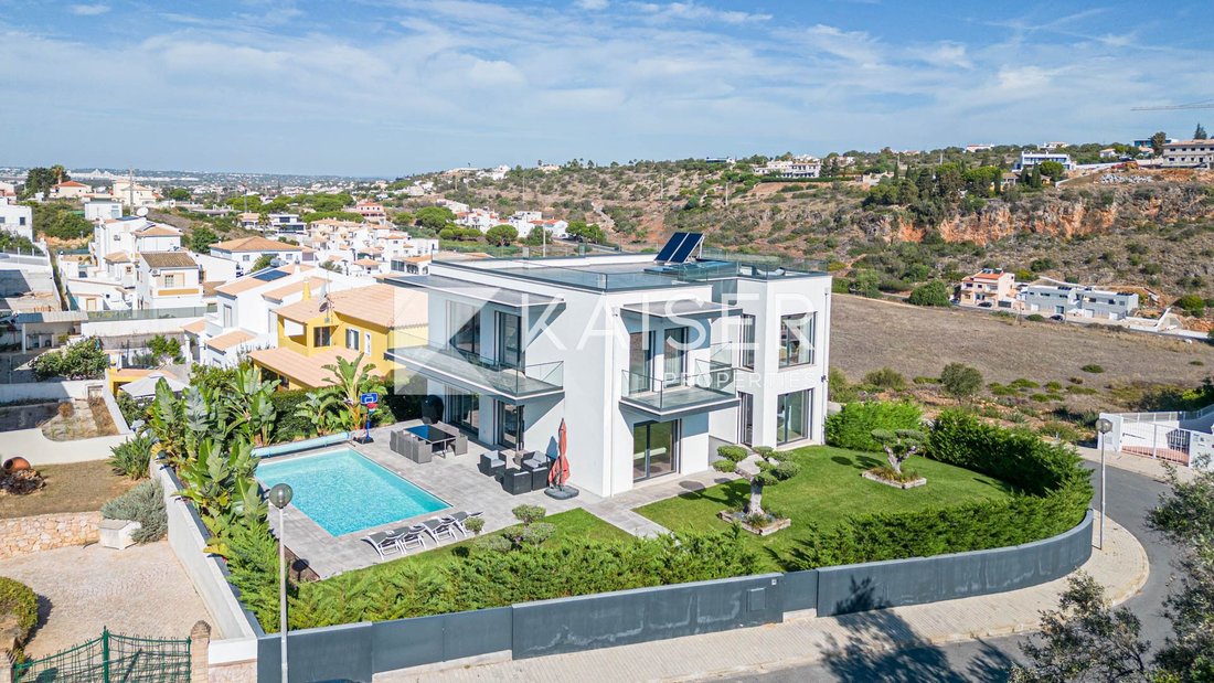 Villa in Praia dos Pescadores, Olhos de Agua, Portugal 1 - 13316877