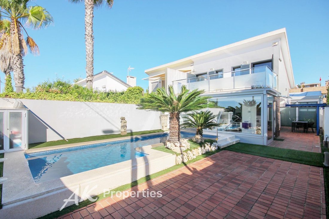 House in Castelldefels, Catalonia, Spain 1 - 18312816