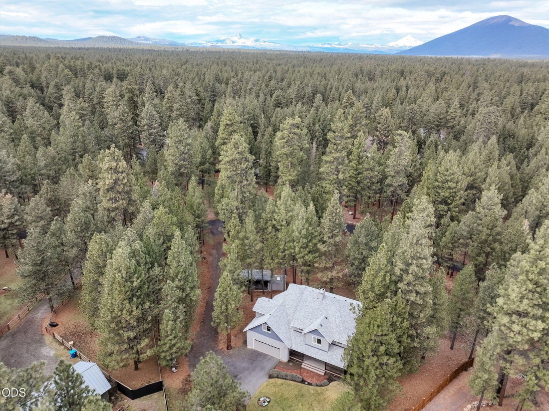 House in Sisters, Oregon, United States 2 - 17077898