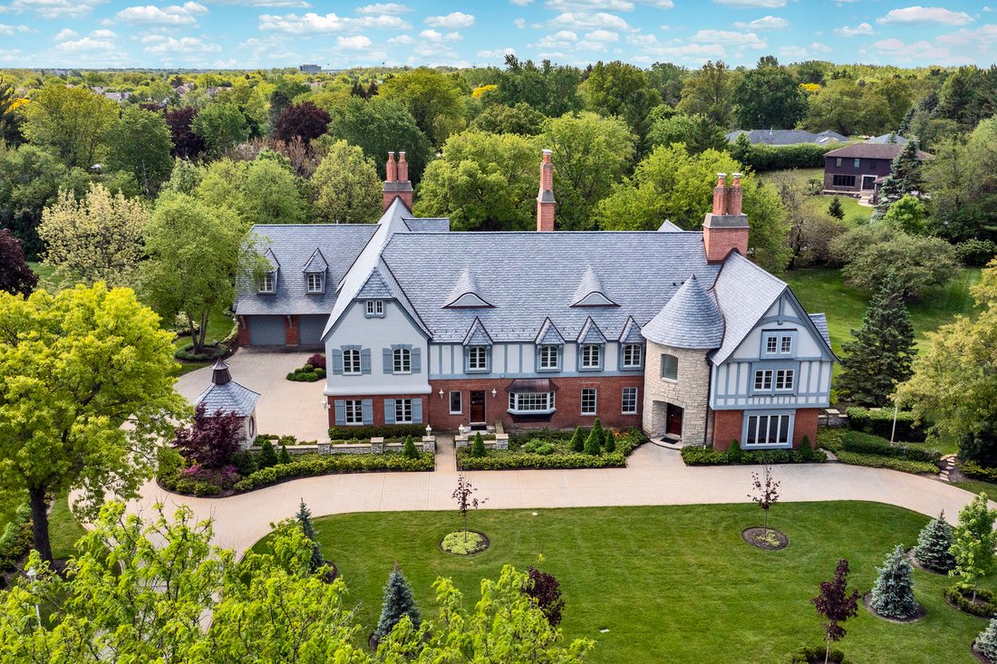 House in Palatine, Illinois, United States 1 - 18614037