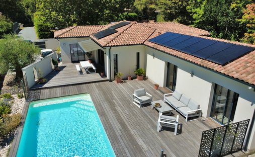 Maison à Camblanes-et-Meynac, Nouvelle-Aquitaine, France 1