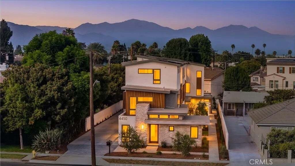 Condo in Temple City, California, United States 2 - 18615458
