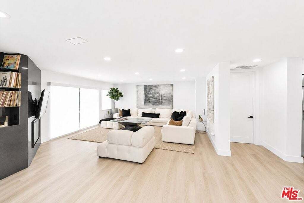 House in Los Angeles, California, United States 4 - 18518472