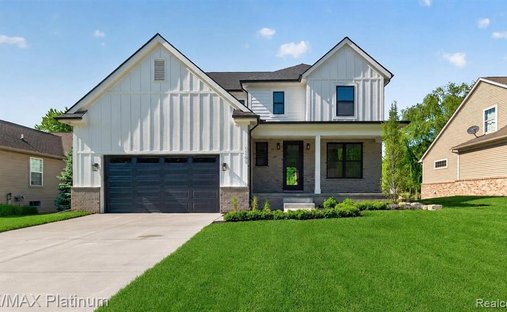 House in Orion charter Township, Michigan, United States 1