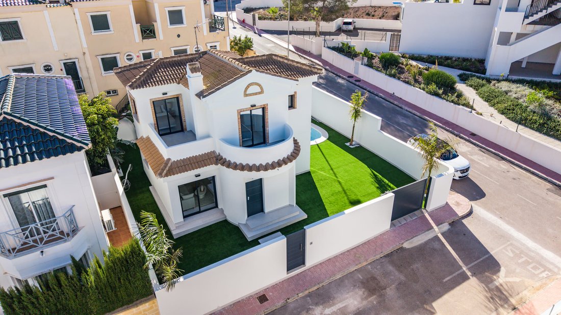Villa in Playa Flamenca, Orihuela, Valencian Community 1 - 18609656